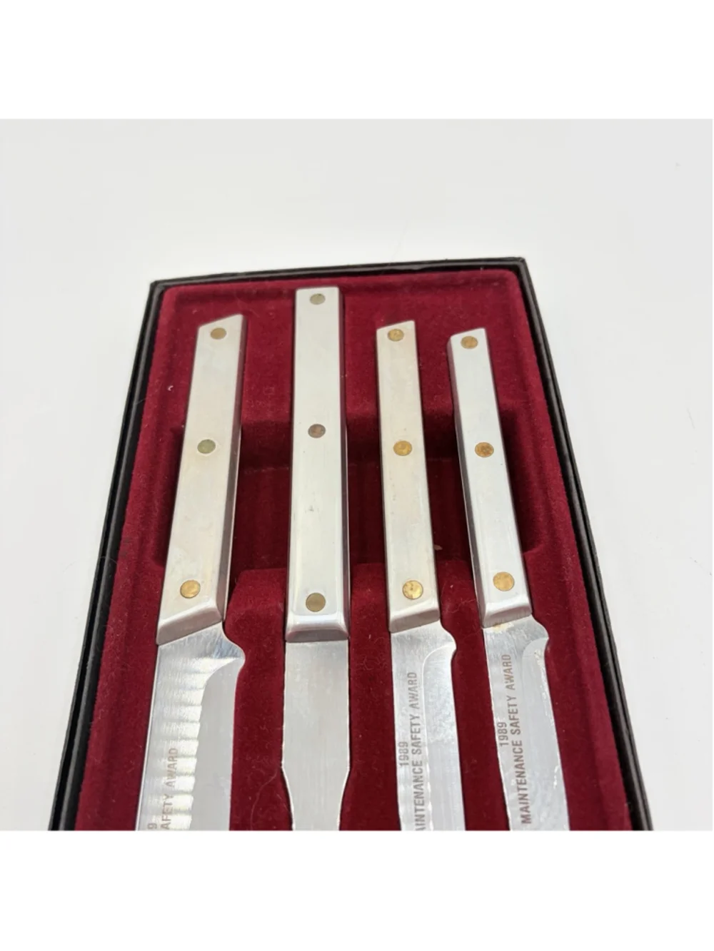 VINTAGE 4 Pc Stainless Steel Carving Set Solid Metal Handles w/ Box